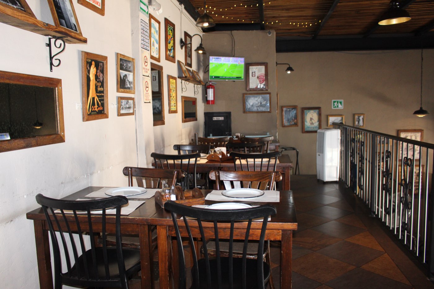 Interior del restaurante El Hornero
